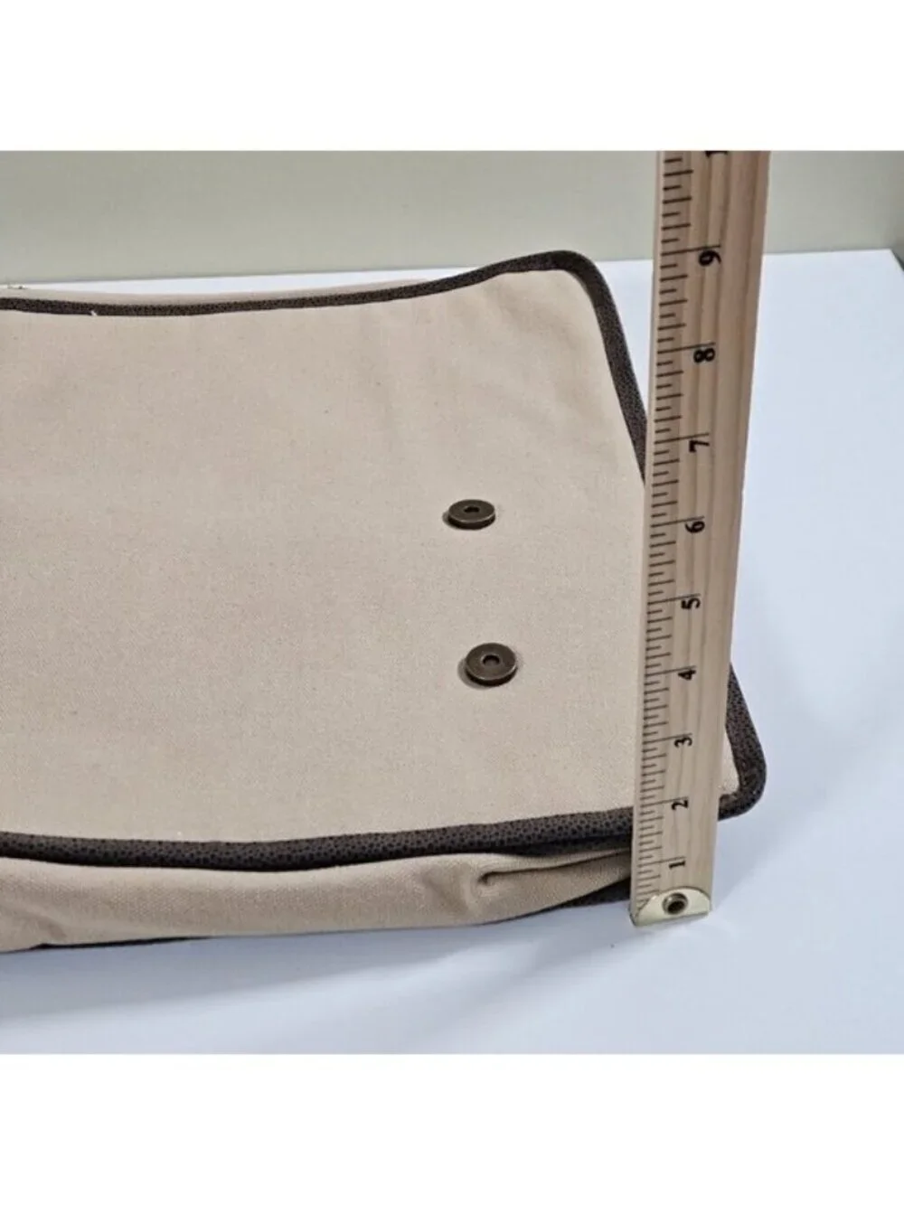 Kanata Sport Crossbody Messenger Bag Beige Canvas Pockets Shoulder Strap FLAW